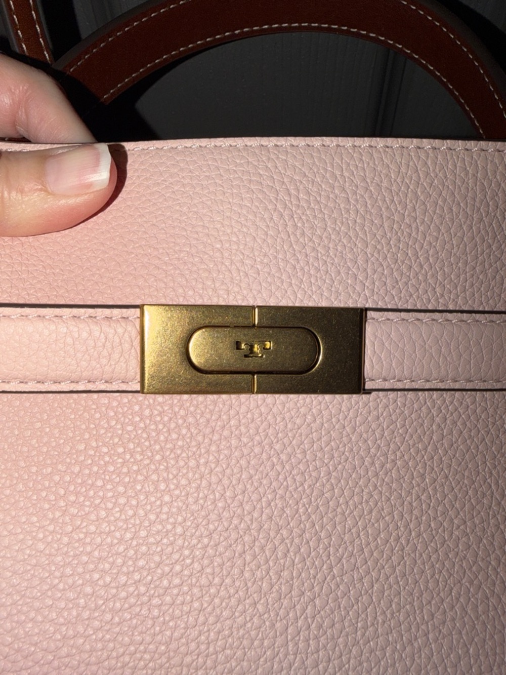 Tory Burch Petite Lee Radziwill Pebbled Pink Sand - Picture 7 of 11